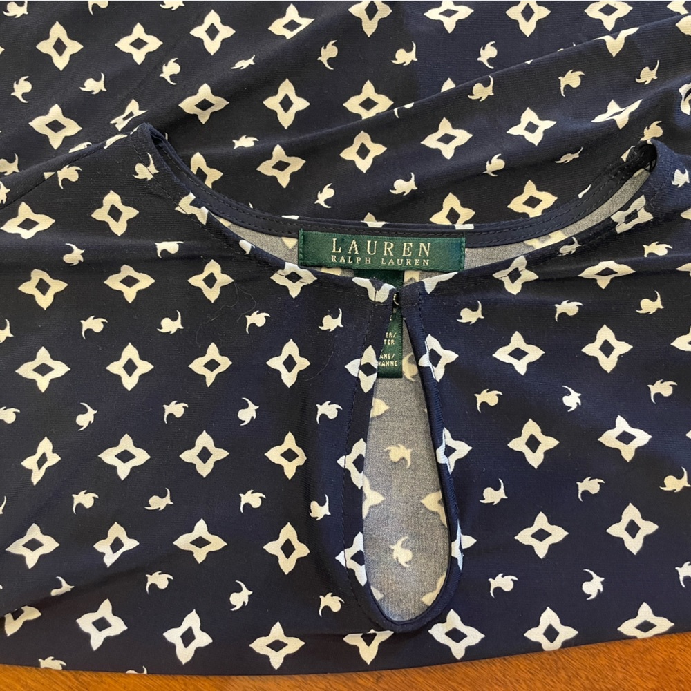 Navy Ralph Lauren stretchy 3/4 sleeve white geometric work top size S - Picture 5 of 5